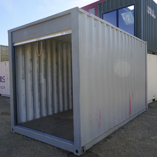 7’ Roll Up Door