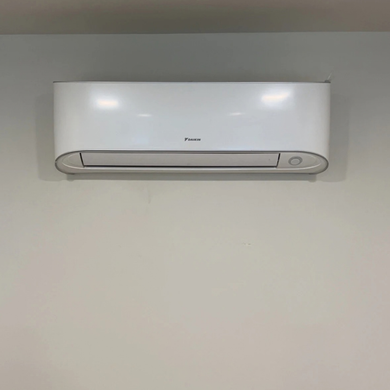 18,000 BTU AC Unit Mini Split