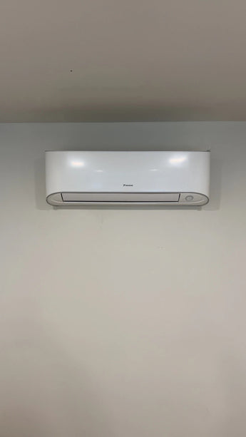 18,000 BTU AC Unit Mini Split
